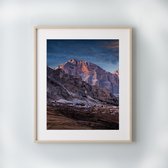 Poster Landschap met bergen bos en sneeuw in herfst Links - Natuur / Landschap / 40x30cm