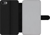 Bookcase Geschikt voor iPhone SE 2020 telefoonhoesje - Metaal print - Grijs - Met vakjes - Wallet case met magneetsluiting