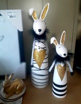 Alinterieur - Paashaas/konijn met gouden hart en hangoor - Zwarte fluffy kraag - Zwartwitgoud - Pasen - 37 cm -Medium
