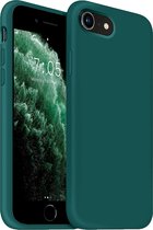 Coverzs Luxe Liquid Silicone case geschikt voor Apple iPhone SE 2022 hoesje - Groen - Geschikt voor iPhone SE2022 case - Donker groene case - Beschermhoesje - Backcover hoesje - Donkergroen