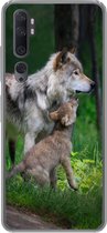 Geschikt voor Xiaomi Mi Note 10 hoesje - Wolf - Baby - Bos - Siliconen Telefoonhoesje