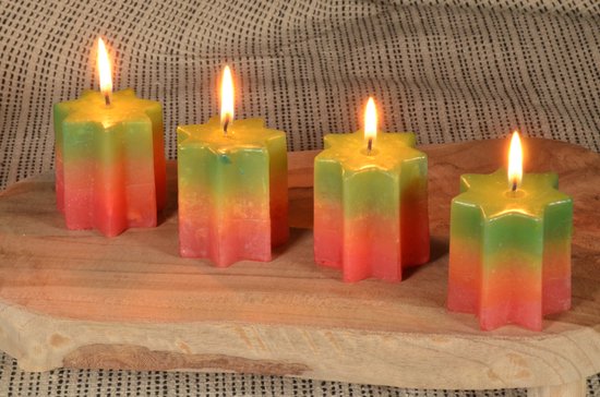 4x belles bougies Star artisanales (A) en 3 couleurs 6x6 cm, livrées dans un coffret cadeau, fabriquées par Candles by Milanne