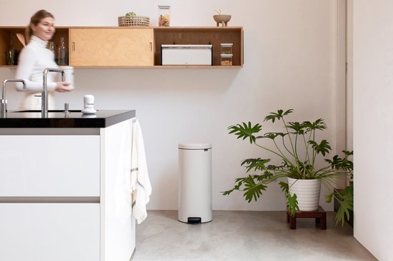 Brabantia NewIcon Prullenbak - 30 liter - Soft Beige