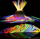XL Glow In The Dark Sticks 100 barres de rupture mixtes Premium | bracelets lumineux | Breaklights | Glowsticks 100 pièces | Fête | carnaval |bâtons lumineux| lumières de rupture de lueur