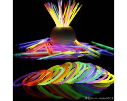 XL Glow In The Dark Sticks 100 Premium Mixed armbanden | Glow armbanden | Breaklights | Glowsticks 100 Stuks | Party | Carnaval | Breekstaafjes| Glow breeklichtjes