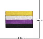 Akyol | Non-Binair Patch met klittenband | Geborduurde patch | 8.5 cm x 5.5 cm | klittenband | genderqueer patch | LGBTQ Strijkembleem | Strijkembleem voor jongens | Strijkembleem