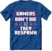 Gamers don't die pixel T-shirt | Roze | Gaming kleding | Grappig game verjaardag cadeau shirt Heren – Dames – Unisex | - Donker Blauw - S