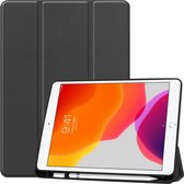 Mobigear Tablethoes geschikt voor Apple iPad 9 (2021) Hoes | Mobigear Tri-Fold Gel Bookcase + Stylus Houder - Zwart