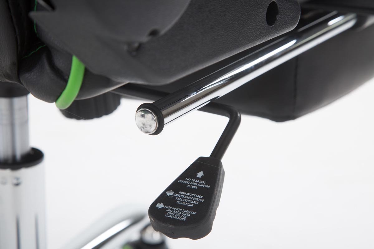 Bol.com CLP Limit xl Bureaustoel - Kunstleer zwart/groen met voetensteun aanbieding