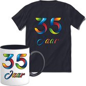 35 Jaar Vrolijke Verjaadag T-shirt met mok giftset Zwart | Verjaardag cadeau pakket set | Grappig feest shirt Heren – Dames – Unisex kleding | Koffie en thee mok | Maat S