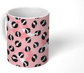 Mok - Koffiemok - Panterprint - Deren - Design - Roze - Mokken - 350 ML - Beker - Koffiemokken - Theemok