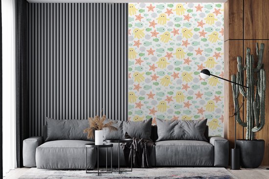 Behang - Fotobehang Zeedieren - Baby - Schelpen - Breedte 140 cm x hoogte 220 cm