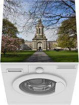 Wasmachine beschermer mat - Het Trinity College in Dublin tijdens de lente - Breedte 60 cm x hoogte 60 cm