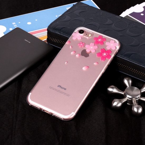Coque iPhone rose clair avec imprimé fleurs de cerisier rose, translucide.
