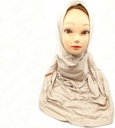 Zachte hoofddoek, beige hiijab, instant hijab.