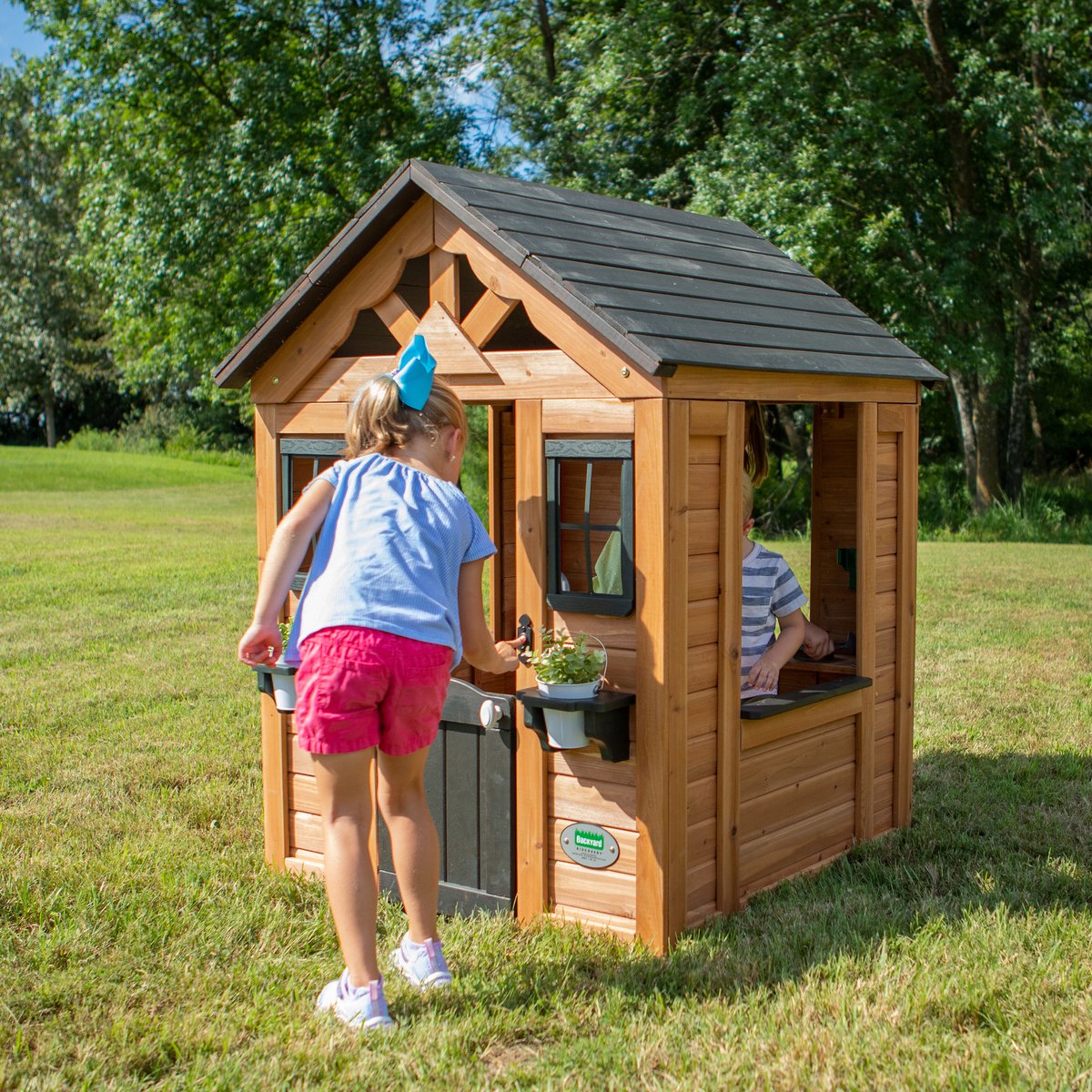 Backyard Discovery Sweetwater Speelhuis in Bruin / Grijs - Houten Speelhuisje met Speelkeuken en accessoires - Speelhuis voor de tuin / buiten — afbeelding 3