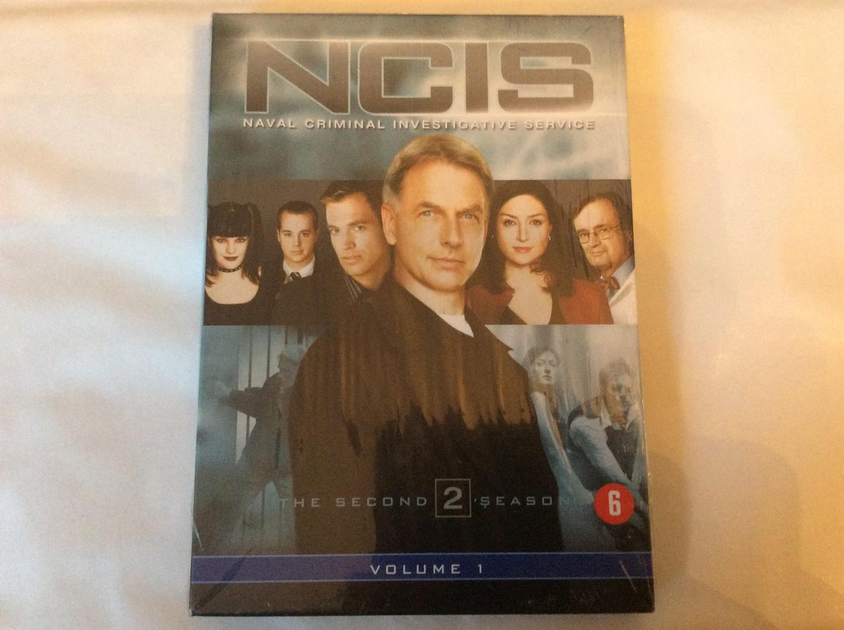 N.C.I.S S2 V1 (D/F)