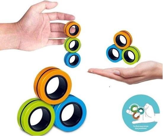 fusie Kustlijn breken Nieuwste rage van 20/21: Magnetic finger trick rings | bol.com