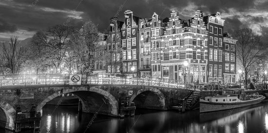 (Glas) | Brug over de Prinsengracht in Amsterdam in de avond in zwart wit Fine... | bol.com