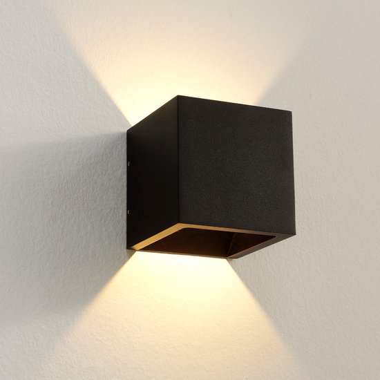 Motivatie Obsessie spion Wandlamp Cube Zwart - 10x10x10cm - LED 6W 2700K 696lm - IP54 - Dimbaar >  wandlamp... | bol.com