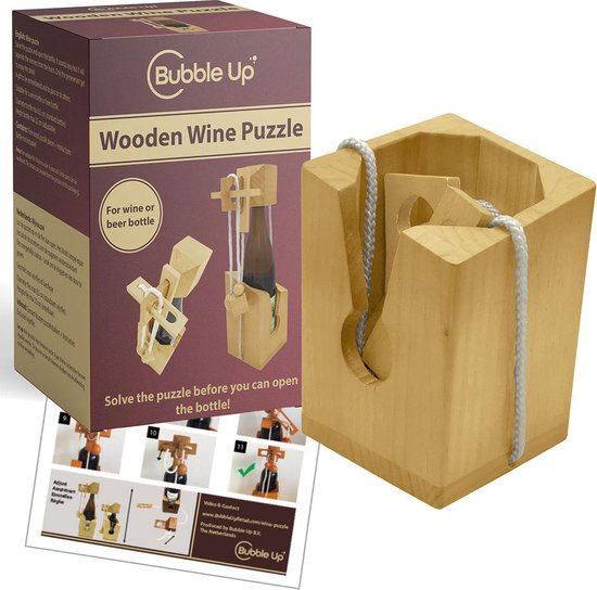 Houten wijn- of bierpuzzel van Bubble Up, met fles en handleiding. Rechts de open houten puzzelbak.
