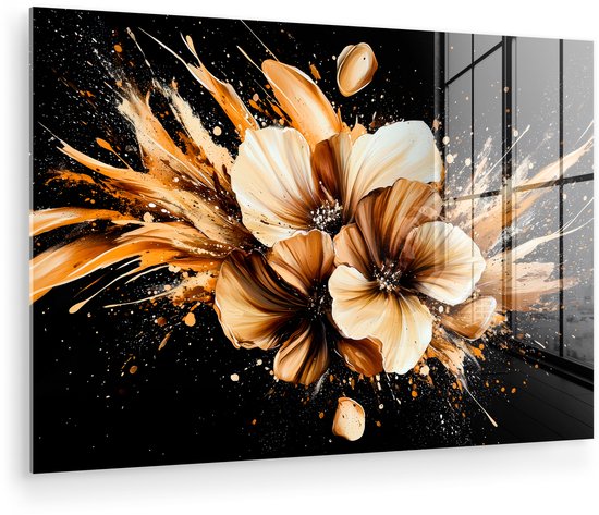 Peinture abstraite avec des fleurs dorées et brunes sur fond noir avec des éclaboussures, dans un espace moderne.