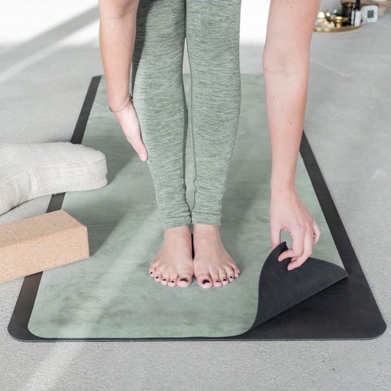 Yogamat voor op reis, dun, licht, opvouwbaar en wasbaar van Yogamat — afbeelding 4
