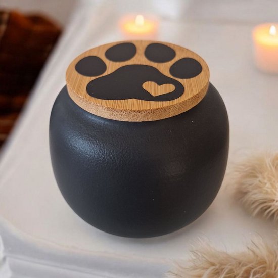 Urn voor hond of kat - hart met pootjes (0,015L) - Urn en gedenken