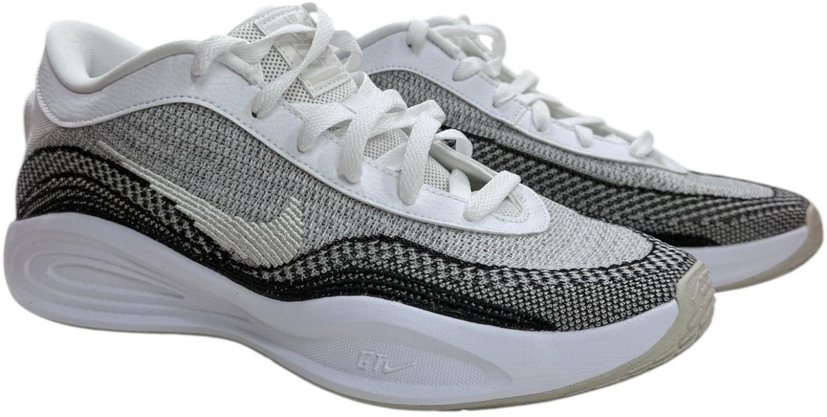 Nike G.T. Hustle Acedemy Wit