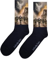 Brandweer - Opkikker - Verjaardag cadeau - Grappige sokken - Leuke sokken - Hem haar sokken - Vrolijke sokken - Valentijn Cadeau - Rook - Vuur - Blussen - Geluk sokken - Kerst sokken - Vaderdag - Moederdag - Socks maken Happy - 37-44