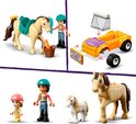 Un cheval beige LEGO Friends avec selle, une fille avec brosse, une voiture jaune, un poney blanc et deux figurines.