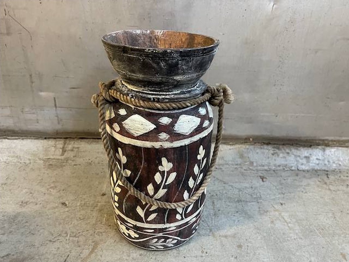 Himachal pot decor M