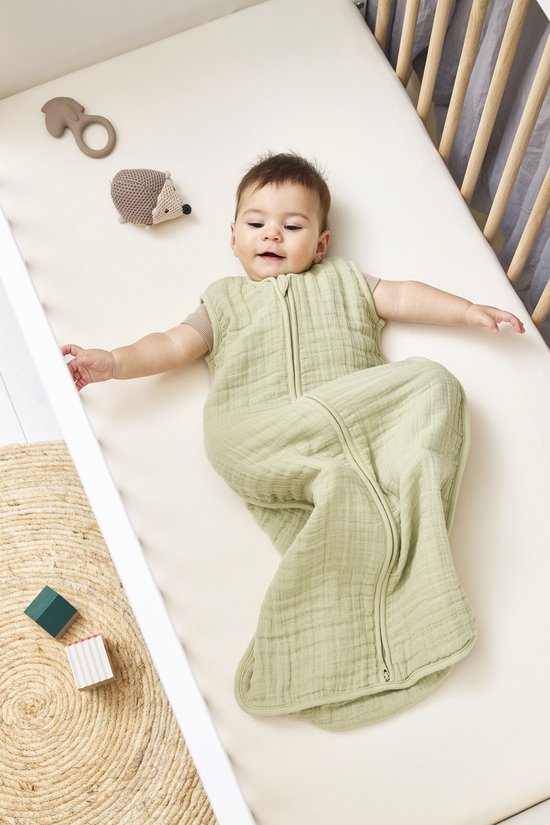 Meyco Baby Uni baby zomerslaapzak - pre-washed hydrofiel - soft olive - 110cm - 0.5 TOG van Meyco — afbeelding 4