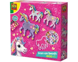 foto van SES Creative - Unicorn - Strijkkralen - Knutselen Meisjes - Strijkkralen in Verschillende Kleuren met Glitter Stickers - Vanaf 5 Jaar