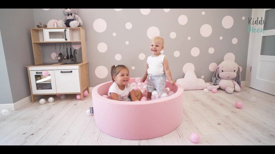 KiddyMoon Ballenbak voor kinderen 90x30cm Vierkant met Wig - 100 Ballen ∅7cm - Foam speelset - Speelgoed baby schuim - Ballenbad baby foam - Kunststof ballen - Schuimvulling - Lichtgrijs: Parel Grijs Transparant Babyblauw Munt