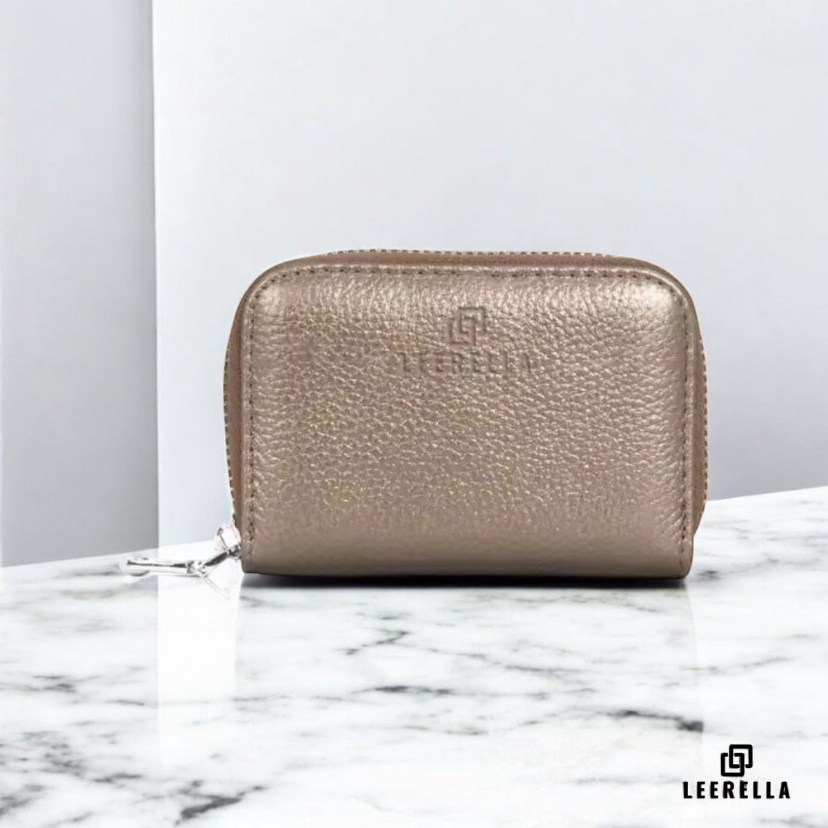 Leerella Stijlvolle Unisex Goud-Bruin Creditcardhouder met Rits – Echt Leer, RFID-Bescherming, 12 Kaartsleuven, Met Biljetvak – Luxe en Compacte Pasjeshouder voor Mannen & Vrouwen