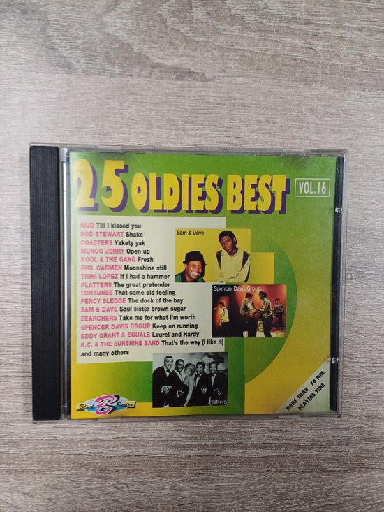 CD-hoes met de titel "25 OLDIE BEST VOL. 16", met foto's van artiesten zoals Sam & Dave, Spencer Davis Group en The Platters.