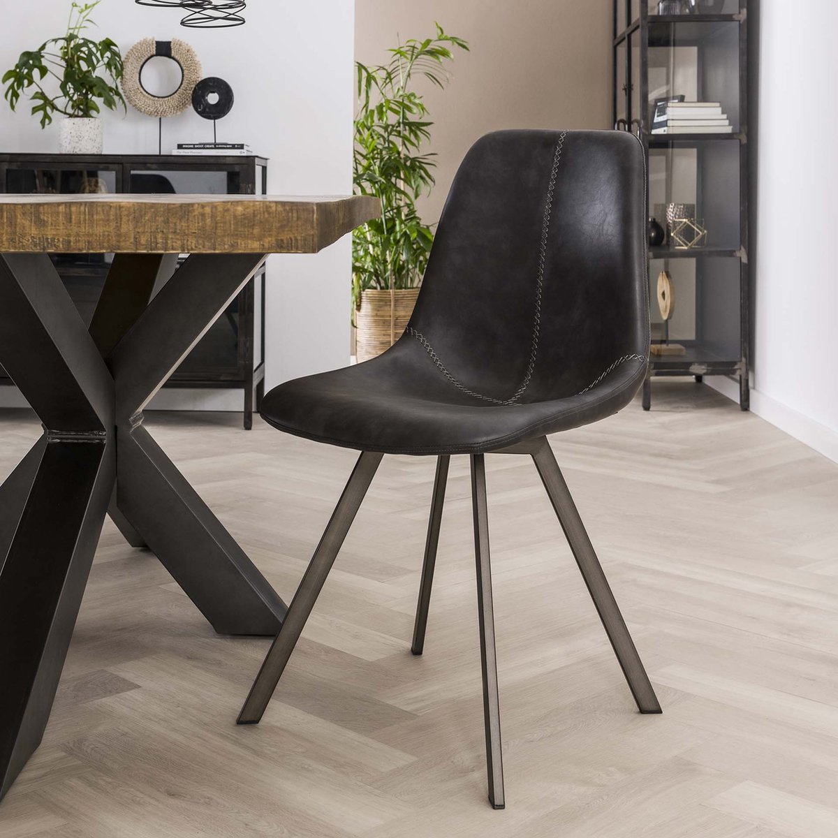 Dimehouse Set van 4 Industriële Eetkamerstoelen Benjie Kunstleer - Zonder Armleuningen Cognac