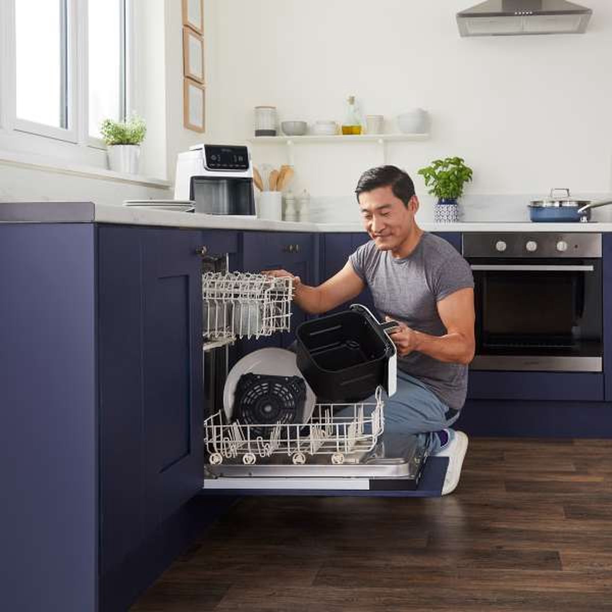 Ninja Airfryer XXL Max Pro - 6.2 liter - 6 Kookprogramma's - in Hoogte Verstelbare Plaat - 2024 Model - Wit - AF180EUWH thumbnail 6