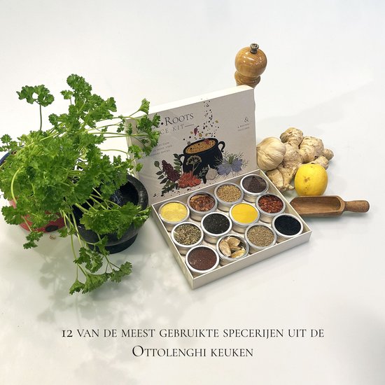 Spice Roots kruidenbox met 12 specerijenpotjes, verse peterselie, knoflook en citroen.