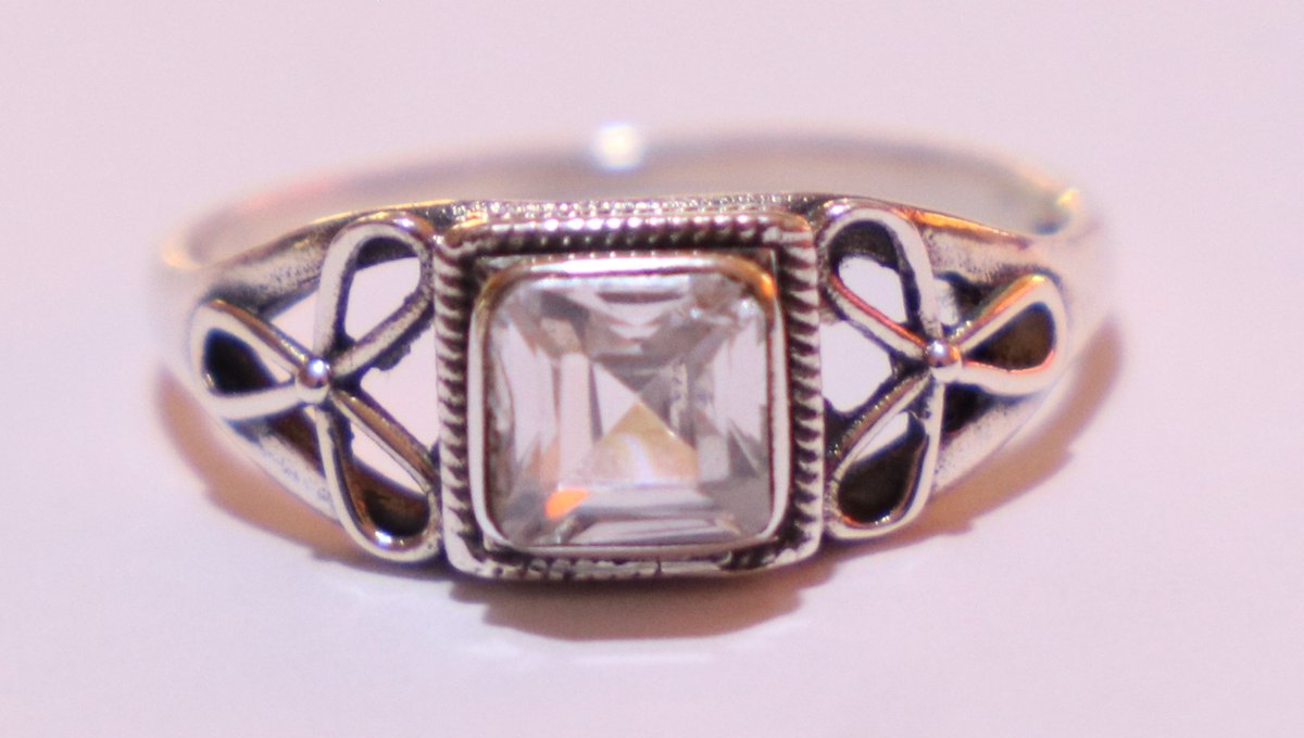 Witte Cubic Zirconia vierkante ring