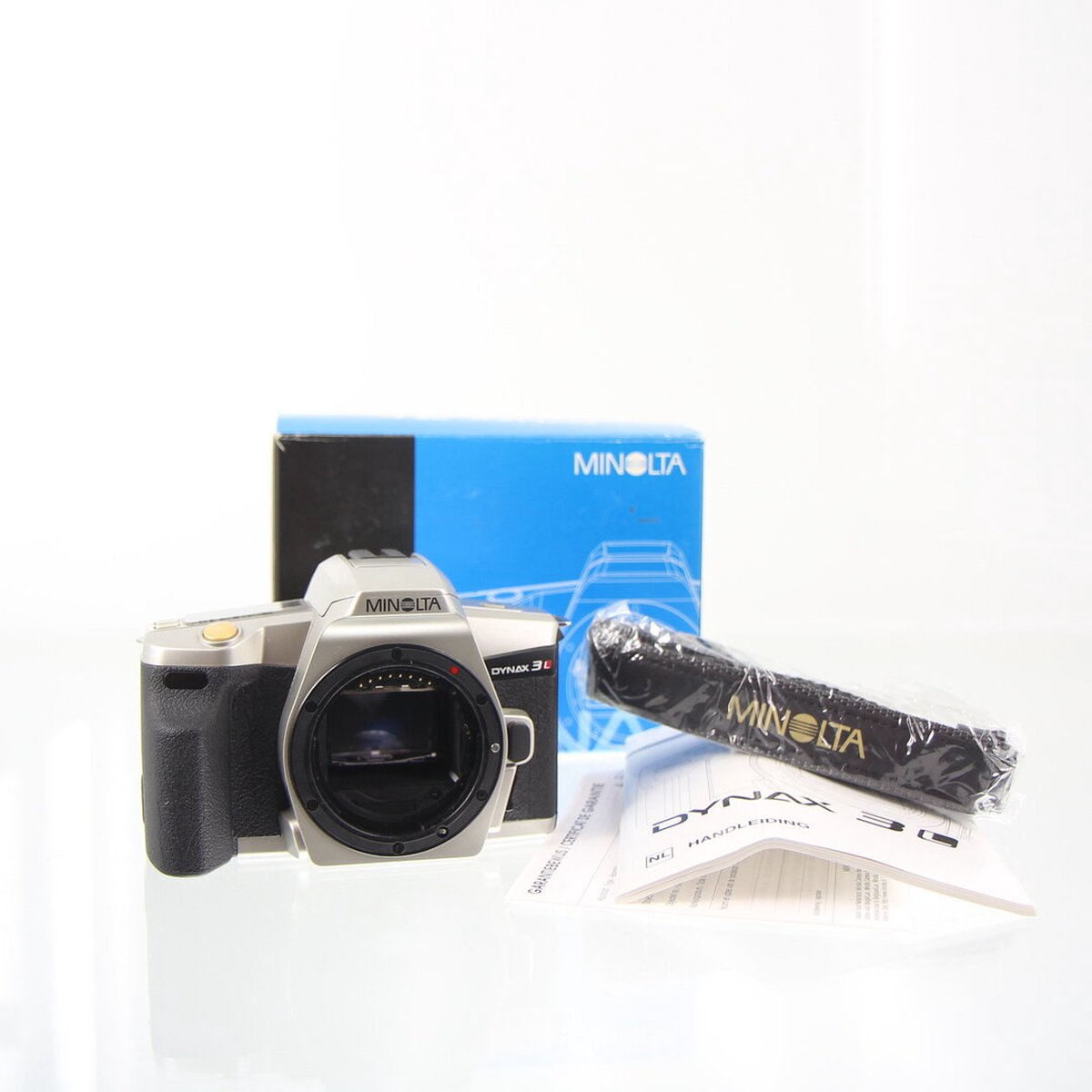 Nieuw (oude stock) Minolta Dynax 3L body analoge camera