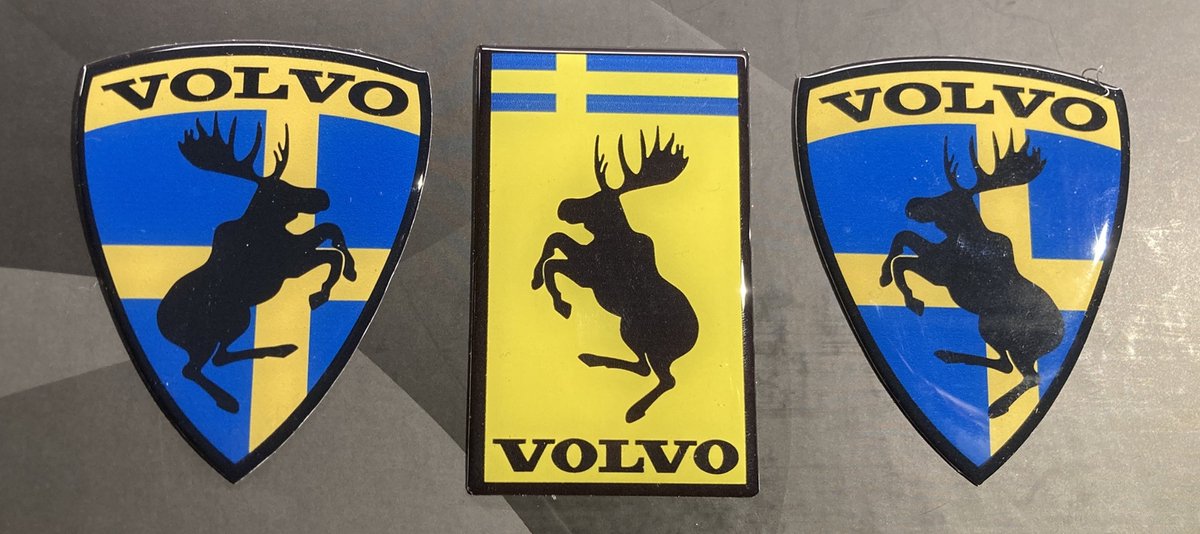 Elandsticker VOLVO - TRIO - ZWEDEN - geel/zwart/blauw - 75 mm