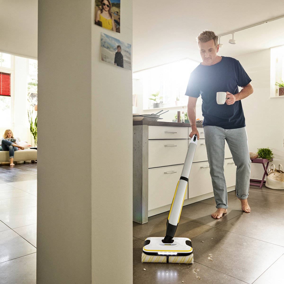 Kärcher FC 7 Cordless Plus vloerreiniger - Draadloze elektrische dweil met accuduur 45 minuten - Geschikt voor harde vloeren zoals steen, pvc en laminaat. Stofzuiger niet meer nodig – foto 3