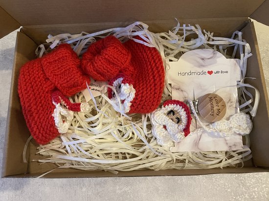 Maminobaby.nl baby geschenkset jongens/meisjes | Kerstman | Handgemaakt | Gebreide babyslofjes | Speenkoord | Kraamcadeu | Babyshower — afbeelding 5