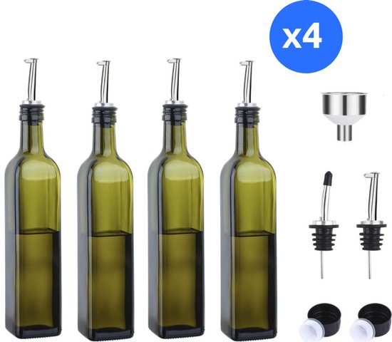 Vier groene glazen olieflesjes van 500ml met metalen schenktuit, trechter en doppen.