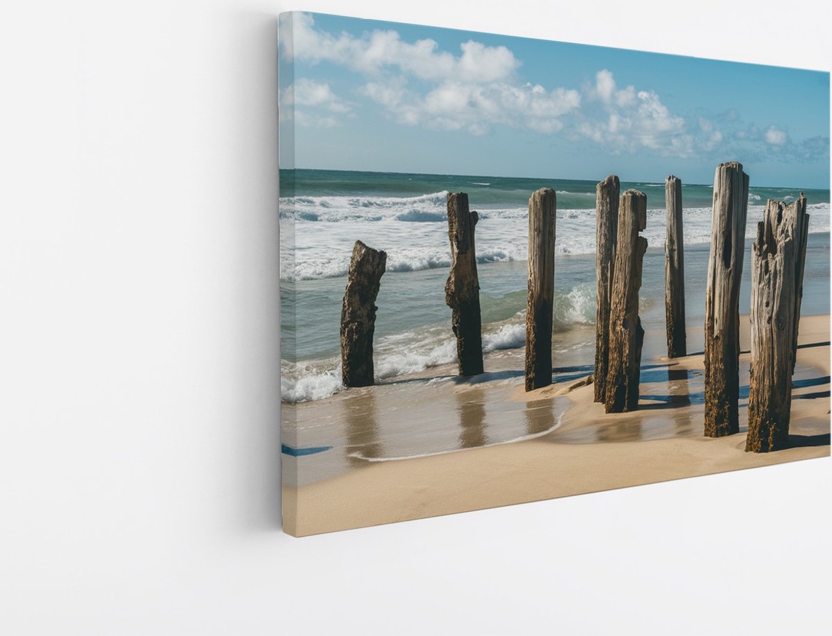 Saammp - Canvas Schilderij - Strand - Palen in de zee - 30x20 - Foto op canvas - Wanddecor