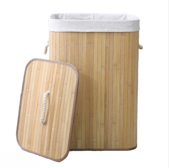 Bamboe wasmand met deksel en touwgrepen. De binnenvoering is wit. De mand heeft een naturel bamboe kleur.