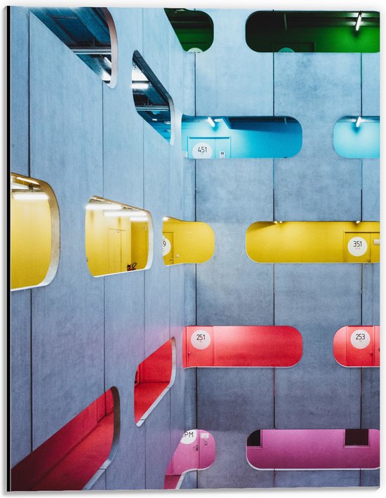 Dibond - Uitzicht op Gekleurde Verdiepingen van Hotel - 30x40 cm Foto op Aluminium (Wanddecoratie van metaal)
