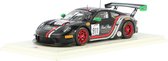 Het 1:43 Diecast-model van de Porsche 991 GT3 R Team Park Place Motorsports #911 3e van de 8H California of 2019. De coureurs waren M. Jaminet / S. Muller en R. Dumas. De fabrikant van het schaalmodel is Spark.Dit model is alleen on